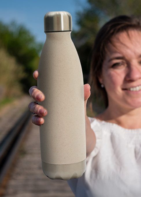 Botella Kimi vista 2